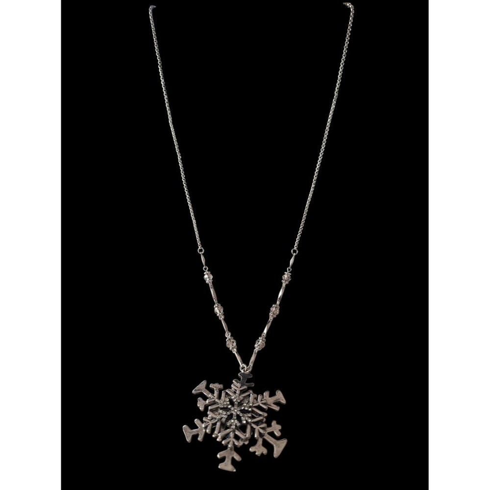 Silver Snowflake Pendant Necklace With Slider Adjustment